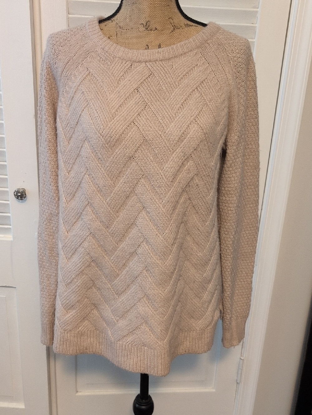 Sonoma Light Beige Chevron Crewneck Sweater